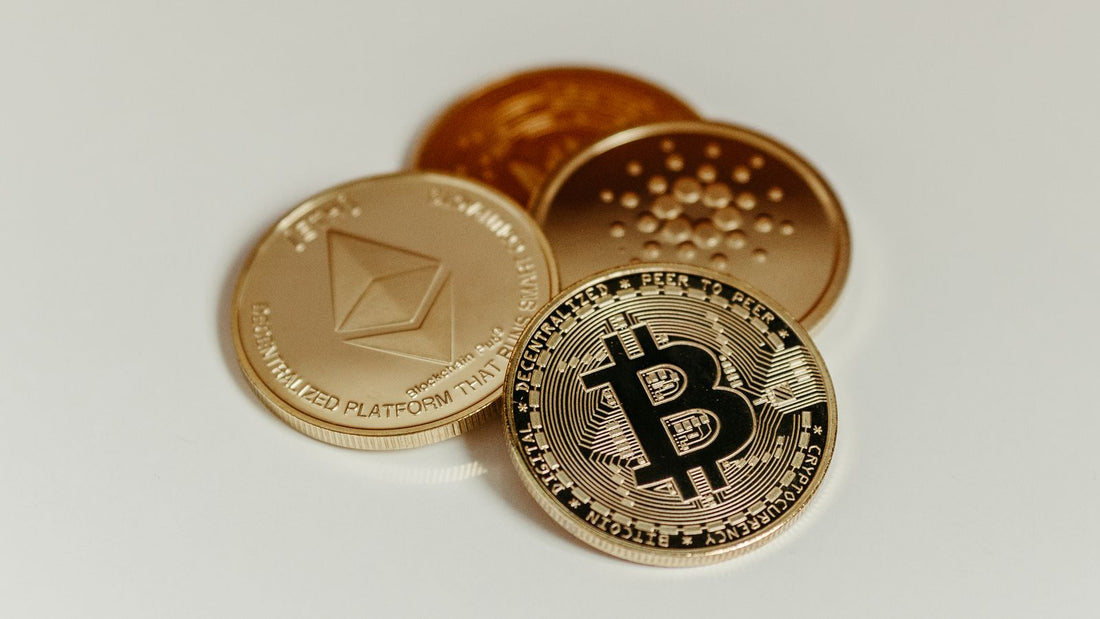 Monete rappresentative di Cardano ADA e altre criptovalute per la custodia degli asset digitali