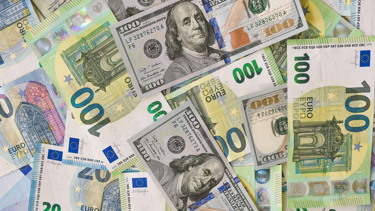 Calendario e banconote, distribuzione dei dividendi azionari