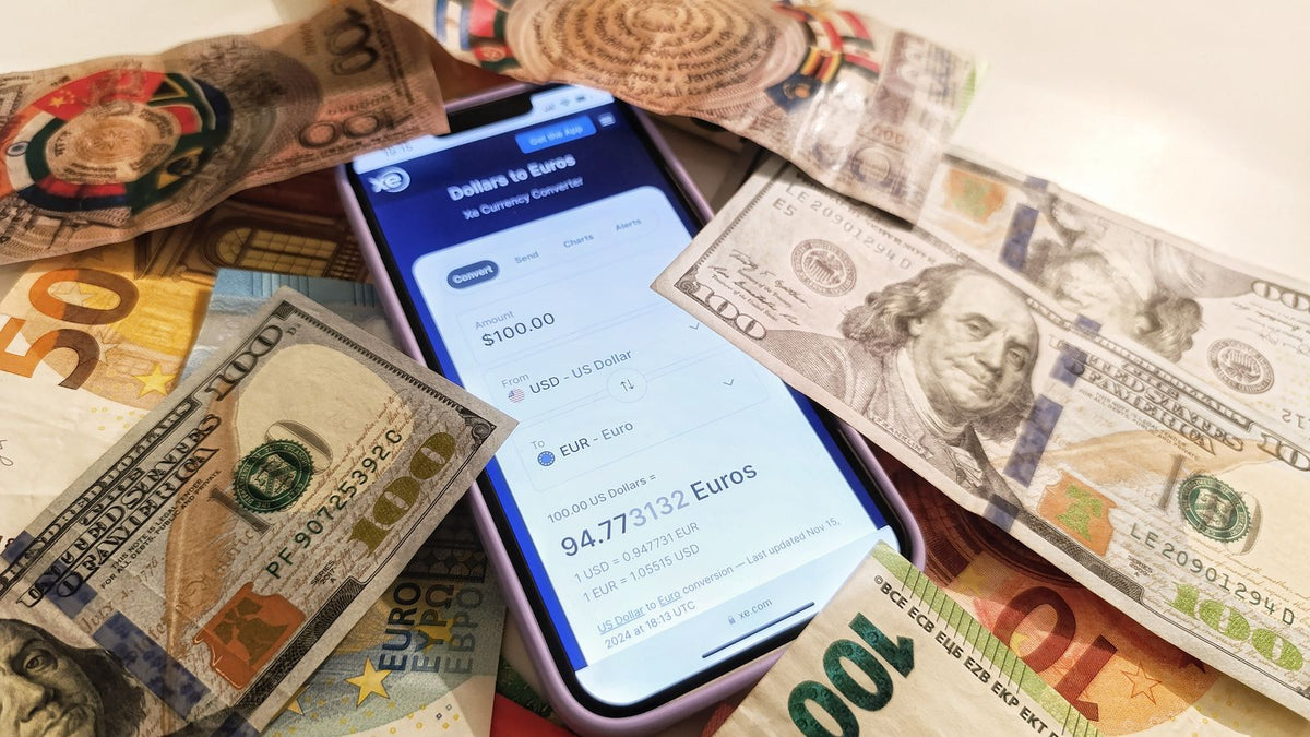 Dollari americani ed euro, mercato valutario e tasso di cambio EUR/USD