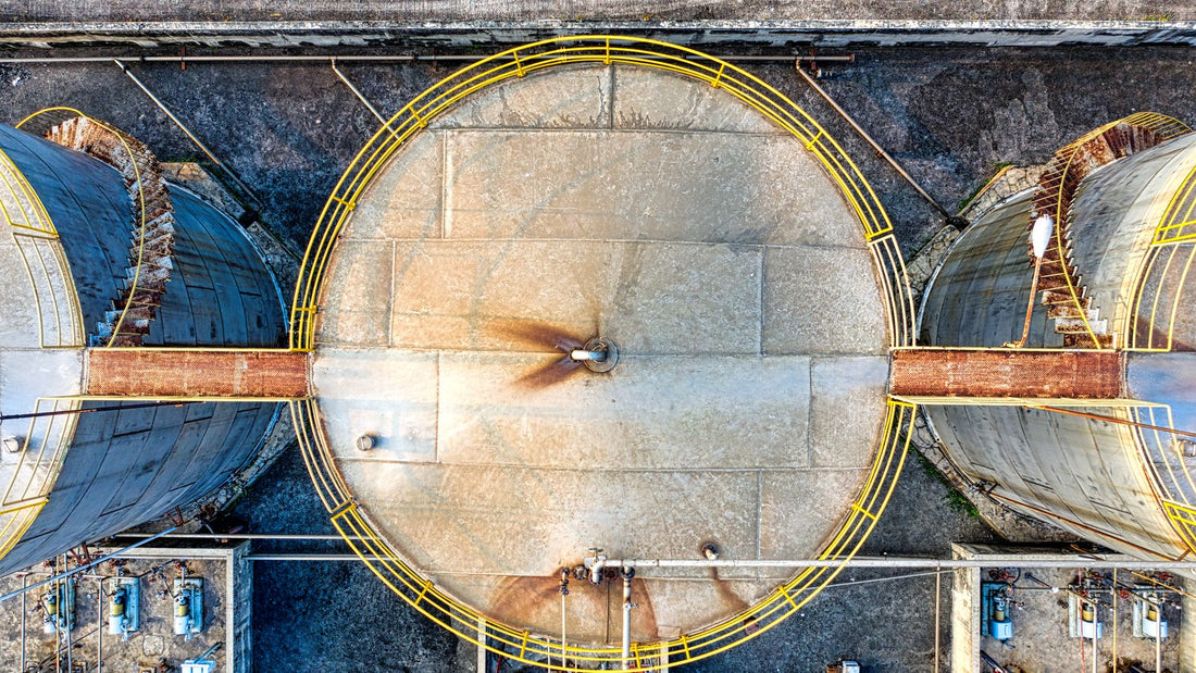 Serbatoi di stoccaggio e infrastrutture petrolifere per una notizia sui titoli energetici