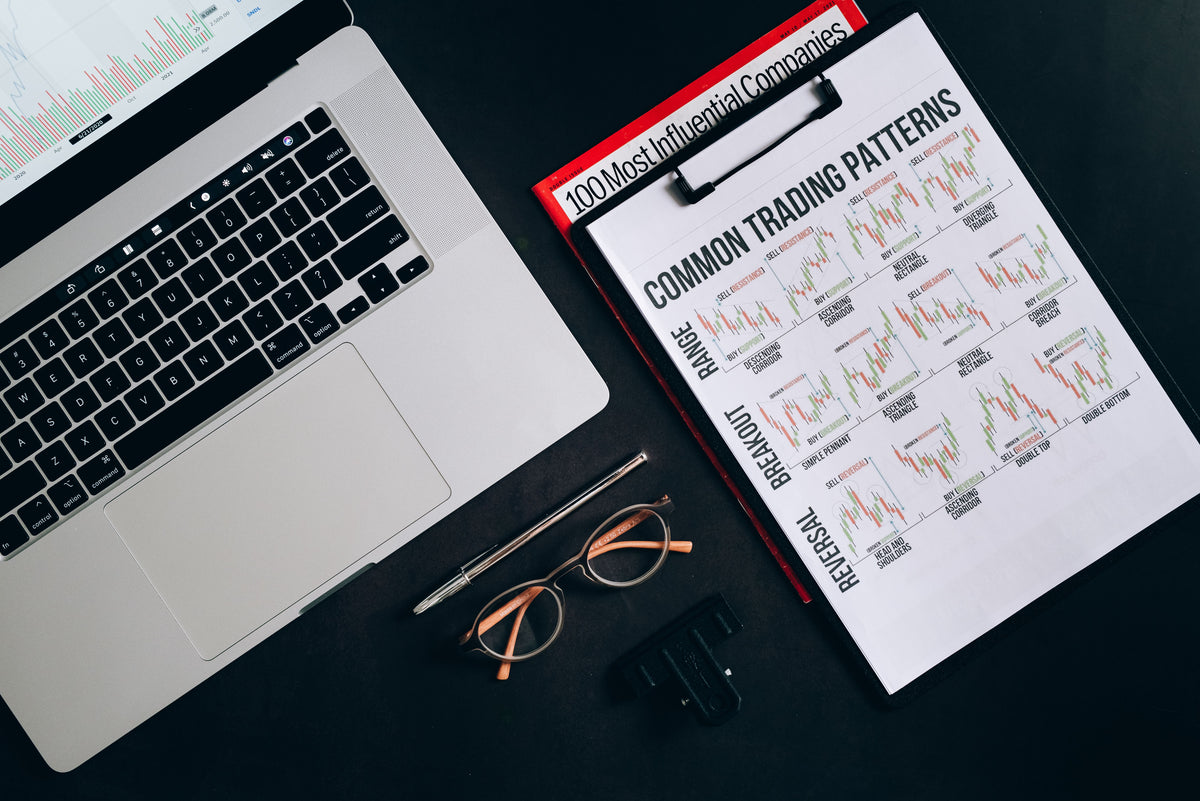 Analisi di strategie di trading per un articolo sugli hedge fund